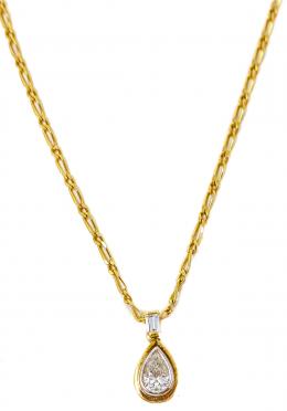 103 - COLGANTE CON DIAMANTES