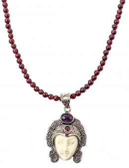 77 - COLLAR DE GRANATES CON COLGANTE