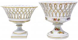 382 - DOS CENTROS EN PORCELANA ESMALTADA