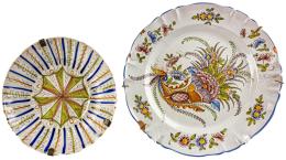 466 - DOS PLATOS EN CERÁMICA DE MANISES DEL PRINCIPIOS DEL S.XX