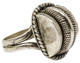 85 - ANILLO DE PLATA