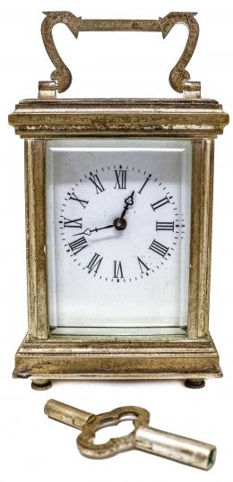 668 - PEQUEÑO RELOJ DE VIAJE DE FINALES S.XIX