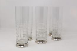36 - JUEGO DE SEIS VASOS ALTOS DE CRISTAL CON BASE DE PLATA