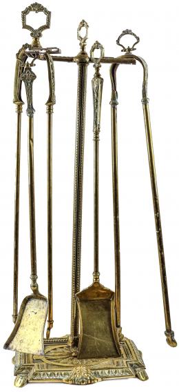 776 - CONJUNTO DE UTENSILIOS PARA CHIMENEA