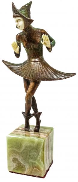 732 - FIGURA CRISELEFANTINA SIGUIENDO MODELOS DE GERDAGO