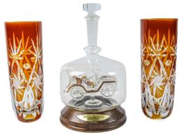 58 - TRES PIEZAS DECORATIVAS EN CRISTAL ÚLTIMO CUARTO DEL S.XX
