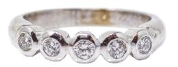 62 - ANILLO CINQUILLO CON BRILLANTES