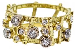 60 - ANILLO DE DISEÑO CON BRILLANTES