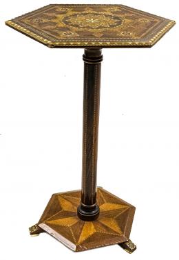 309 - MESITA AUXILIAR CON DECORACIÓN DE TARACEA