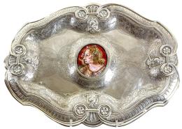 700 - GRAN CENTRO DE MESA EN PLATA CON MEDALLON PORCELANA