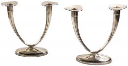 717 - PAREJA DE CANDELABROS EN PLATA DEL ÚLTIMO CUARTO S.XX