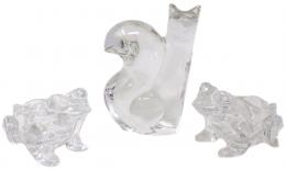 97 - LOTE DE TRES FIGURAS DE CRISTAL