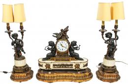 1039 - RELOJ CON GUARNICIÓN  FRANCÉS