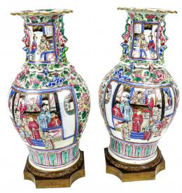 414 - DOS JARRONES DE PORCELANA ORIENTAL