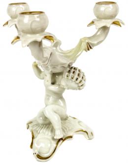462 - CANDELABRO DE PORCELANA ALEMANA