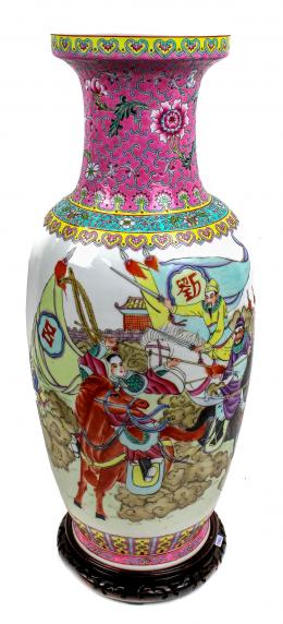 421 - JARRON CHINO EN PORCELANA 