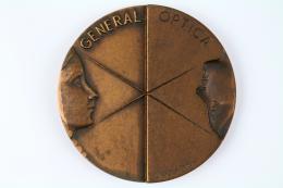 397 - TRES MEDALLA CONMEMORATIVA