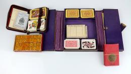 210 - JUEGOS DE CARTAS Y DOMINÓ