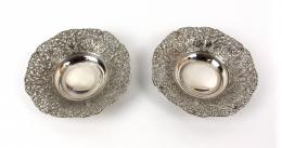844 - PAREJA DE CENTROS DE  PLATA