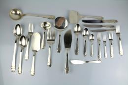 780 - CUBERTERIA EN PLATA PARA 12 SERVICIOS
