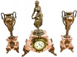 771 - RELOJ CON GUARNICIÓN