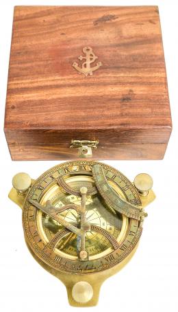 1002 - RELOJ SOLAR Y BRUJULA