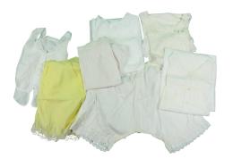 759 - LOTE DE CAMISONES Y ROPA INTERIOR DEL PRIMER TERCIO S.XX