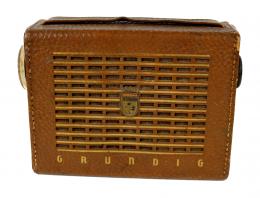 1001 - TRANSISTOR DE LA MARCA GRUNDIG