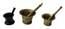 1006 - TRES MORTEROS EN BRONCE Y HIERRO