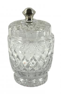 12 - BOMBONERA DE CRISTAL TALLADO