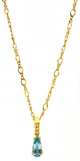 101 - COLGANTE CON AGUAMARINA Y BRILLANTES