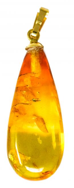 104 - COLGANTE CON LÁGRIMA DE ÁMBAR