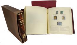 374 - DOS ALBUMES DE SELLOS