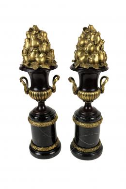 978 - PAREJA DE COPAS FRANCESAS EN BRONCE Y MARMOL