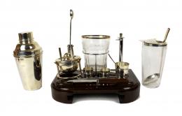 946 - CONJUNTO DE PIEZAS PARA COCTAIL
