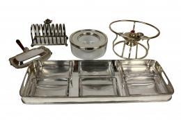 938 - GRAN LOTE DE METAL PLATEADO.