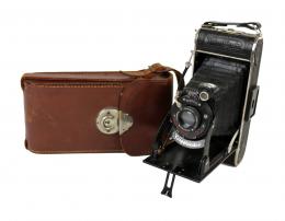 878 - CAMARA FOTOGRAFICA "VOIGTHLÄNDER" SEGUNDO TERCIO S.XX