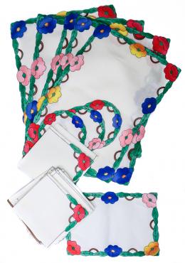 786 - CONJUNTO DE 8 INDIVIDUALES CON SERVILLETAS