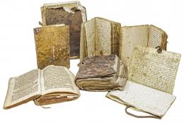 333 - VARIOS CUADERNOS DE RECIBOS DE LOS SIGLOS XVII, XVIII Y XIX.