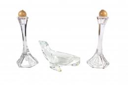 110 - LOTE DE TRES PIEZAS DE CRISTAL