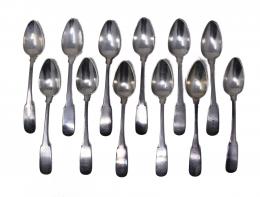 668 - CONJUNTO 12 CUCHARAS EN PLATA DE FINALES S.XIX