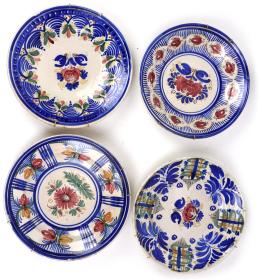 370 - CUATRO PLATOS EN CERAMICA DE LEVANTE
