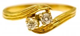 60 - ANILLO CON BRILLANTES