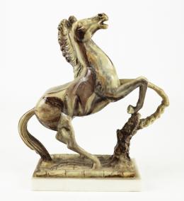 472 - FIGURA DE RESINA