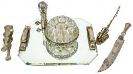 1299 - LOTE VARIADO DE BANDEJA, FLORERO Y UTENSILIOS DE SERVIR