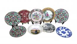 483 - LOTE DE PLATOS Y FUENTE DE PORCELANA
