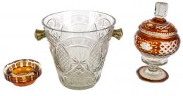 63 - LOTE DE VARIAS PIEZAS DE CRISTAL