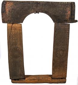 353 - PUERTA NEPALÍ