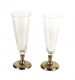 20 - DOS COPAS DE CRISTAL CON PIE EN PLATA