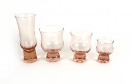 32 - CRISTALERIA PARA 12 SERVICIOS AÑOS 70
